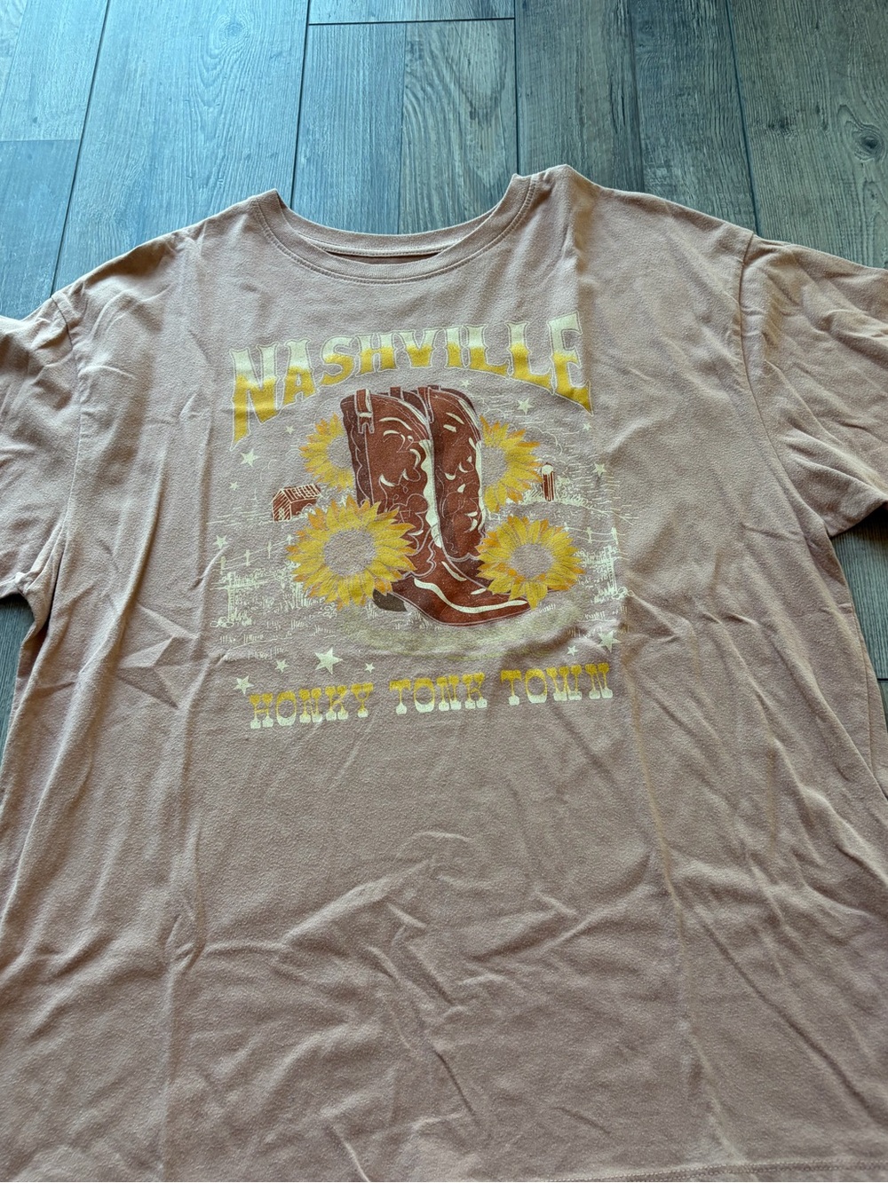 Women’s AWAKE Nashville Honky Tonk Town Short Sleeve Shirt